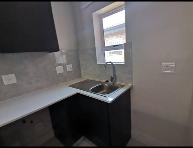 3 BEDROOM PROPERTY TO RENT IN PEERLESS PARK NORTH